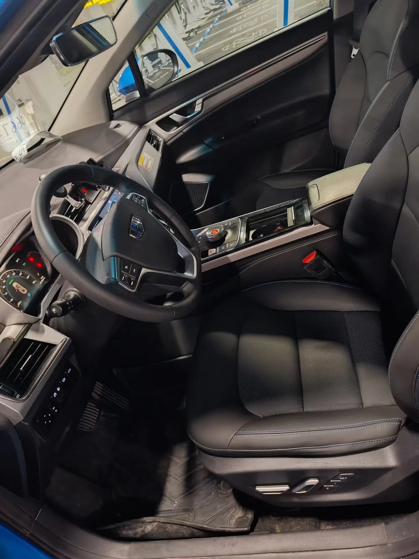 Geely Emgrand GSe 2019 8
