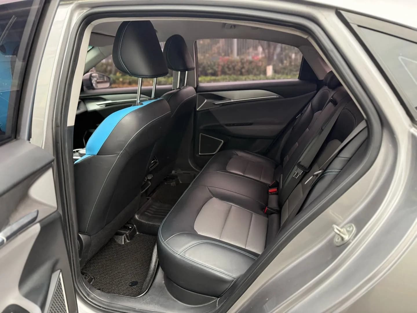 Geely Geometry G6 2022 8