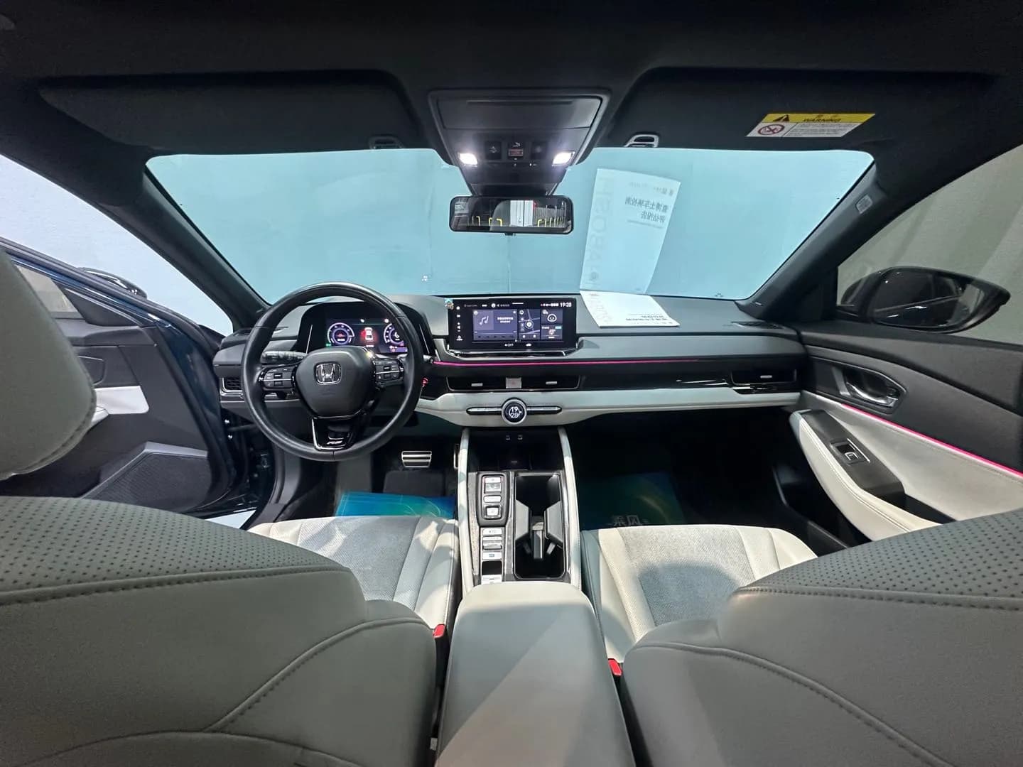 Honda 2023 e:PHEV 9