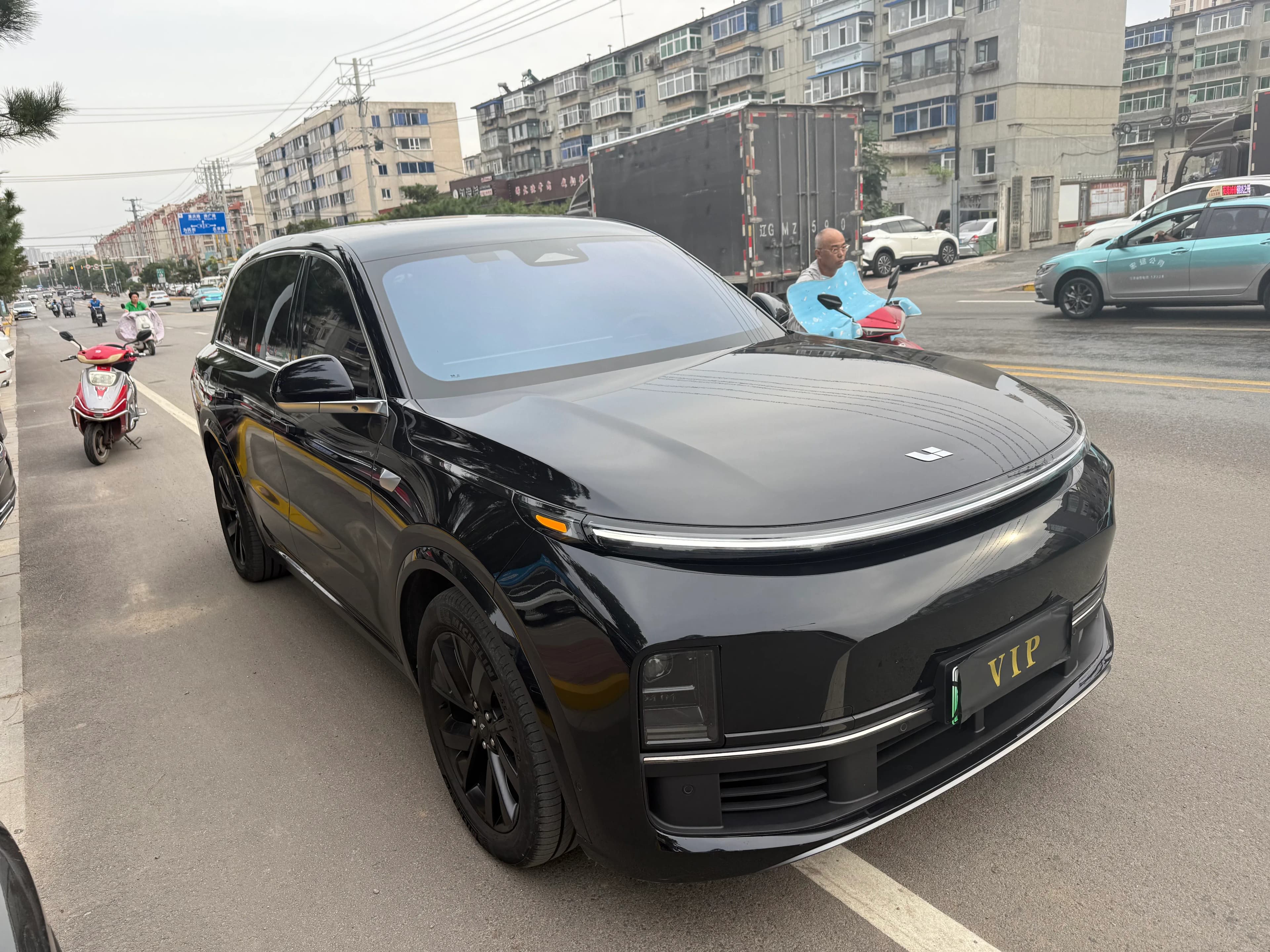 Li Auto L9 2023 10
