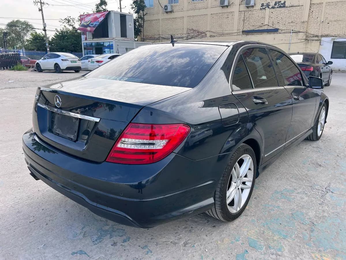 Mercedes-Benz C 2013 8