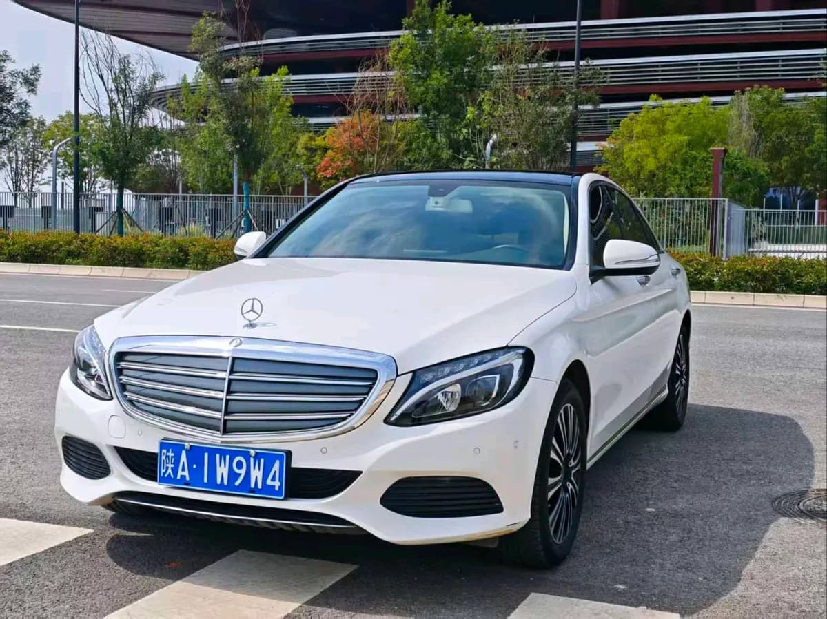 Mercedes-Benz C 2018 3