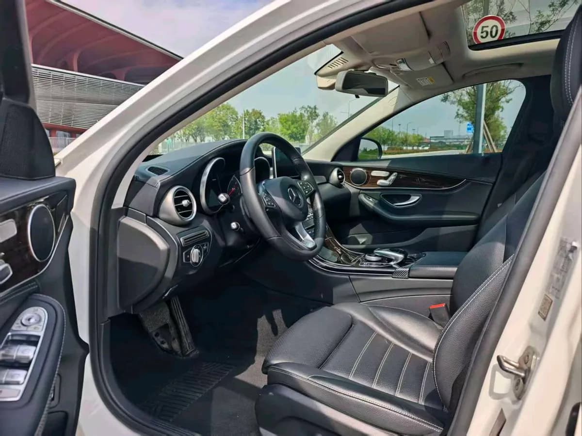 Mercedes-Benz C 2018 4