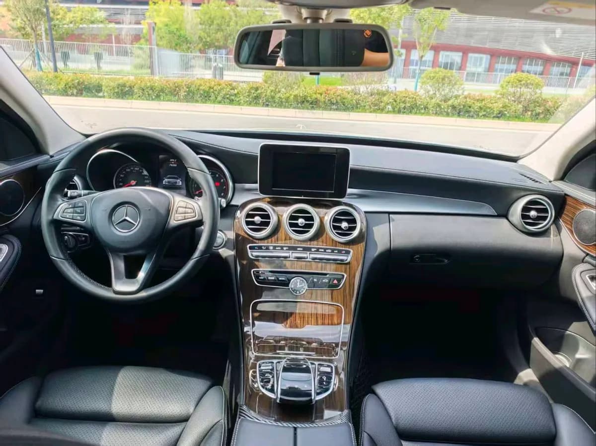 Mercedes-Benz C 2018 6