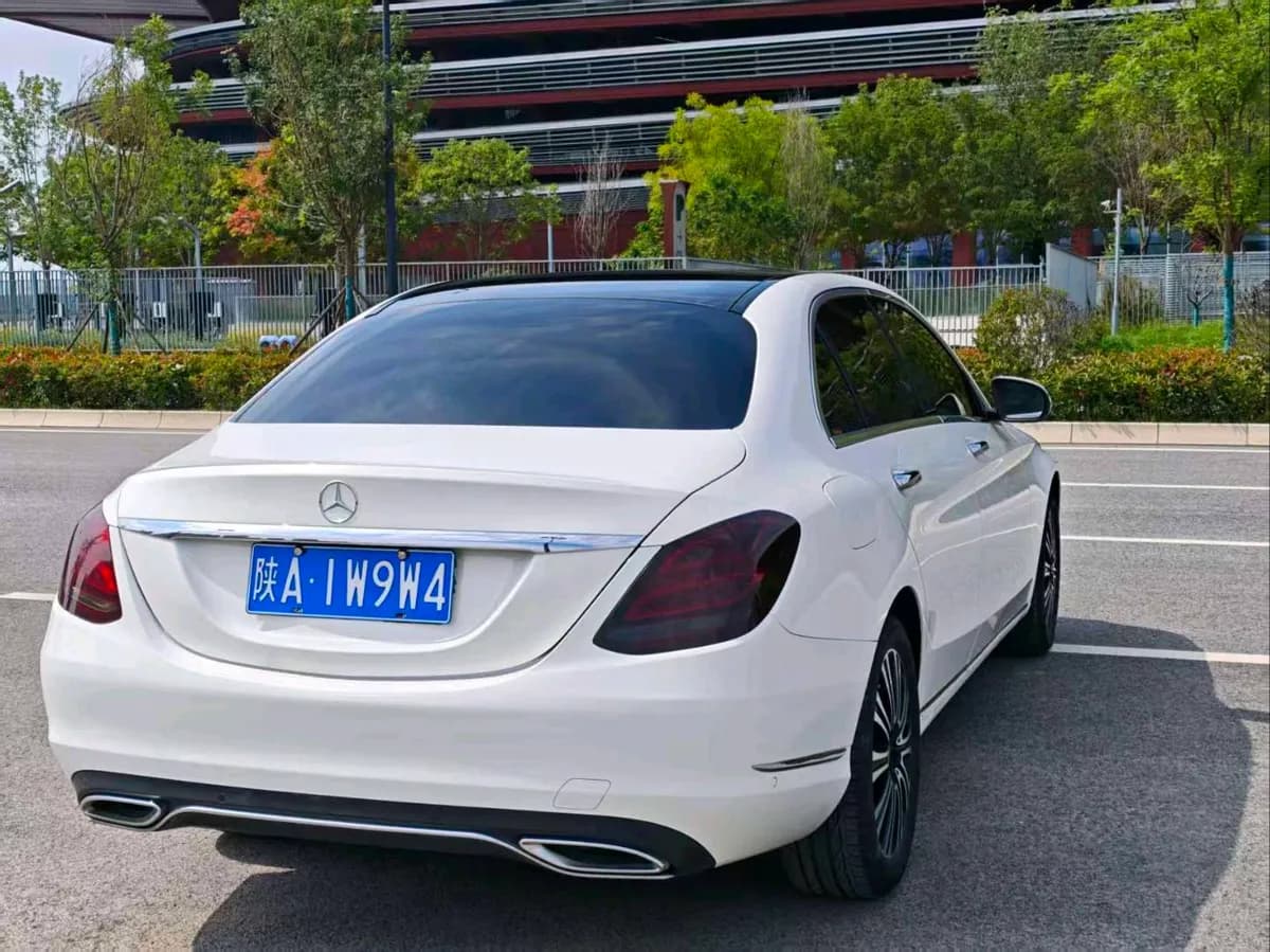 Mercedes-Benz C 2018 9