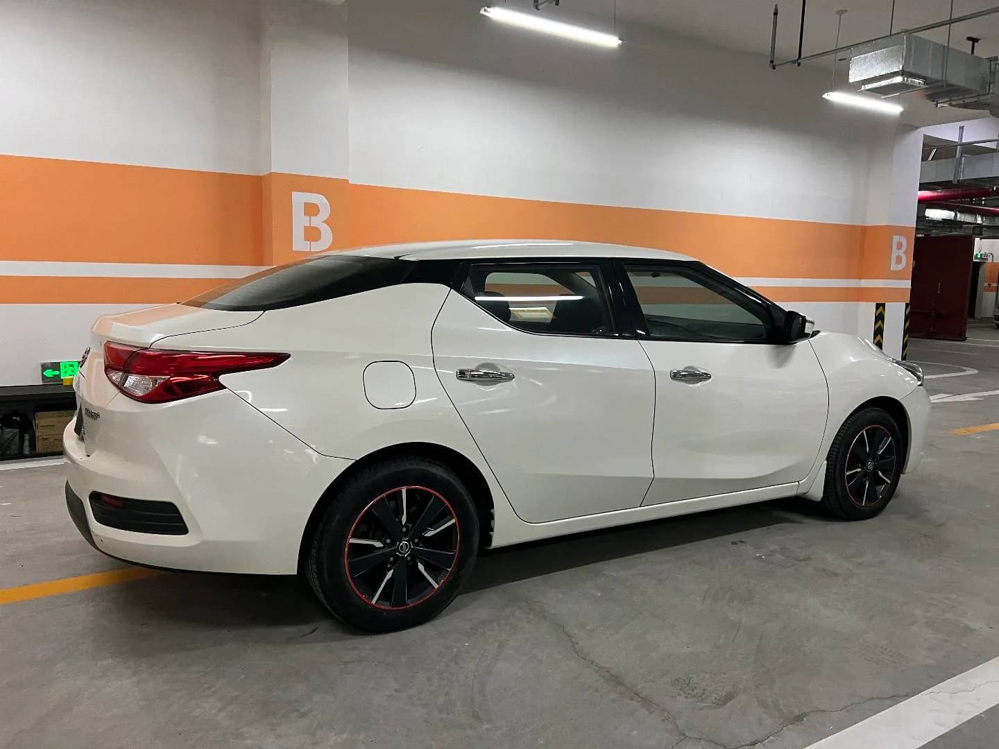 Nissan LANNIA 2016 8