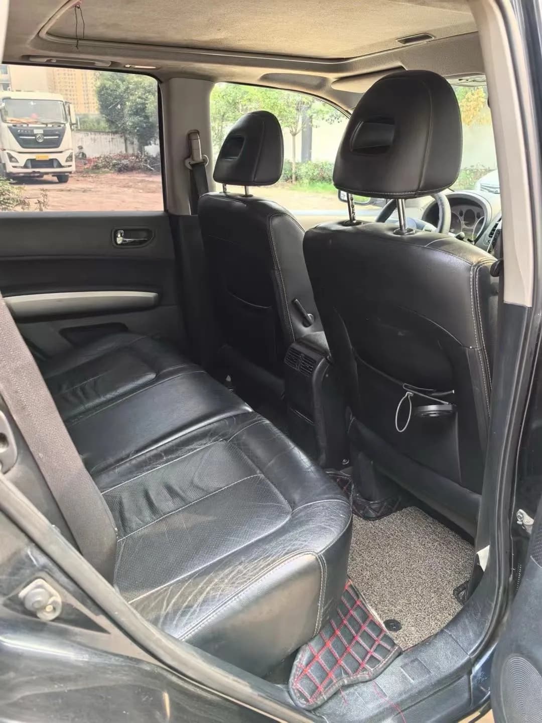 Nissan X-Trail 2010 5