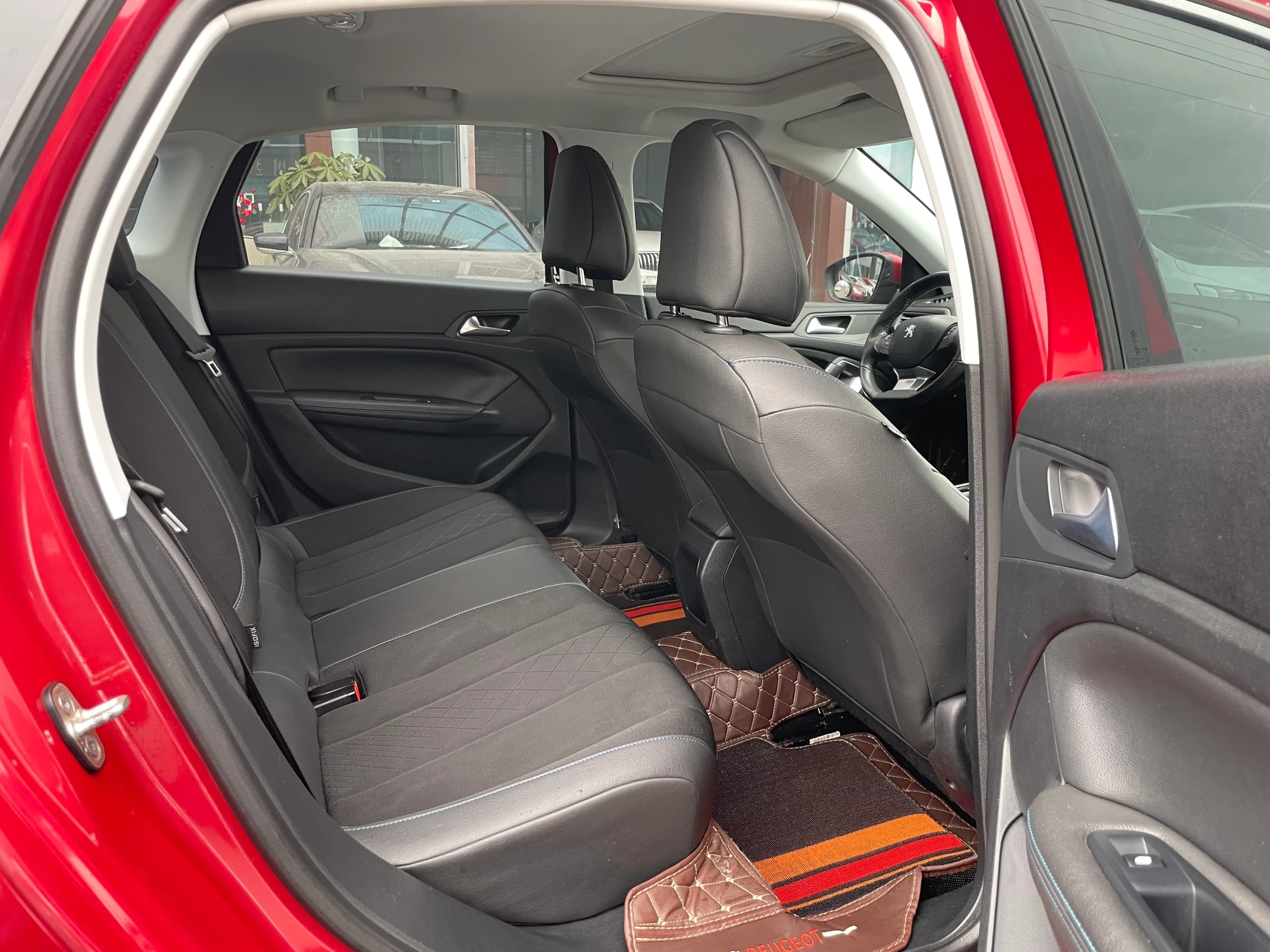 Peugeot 308 2016 6