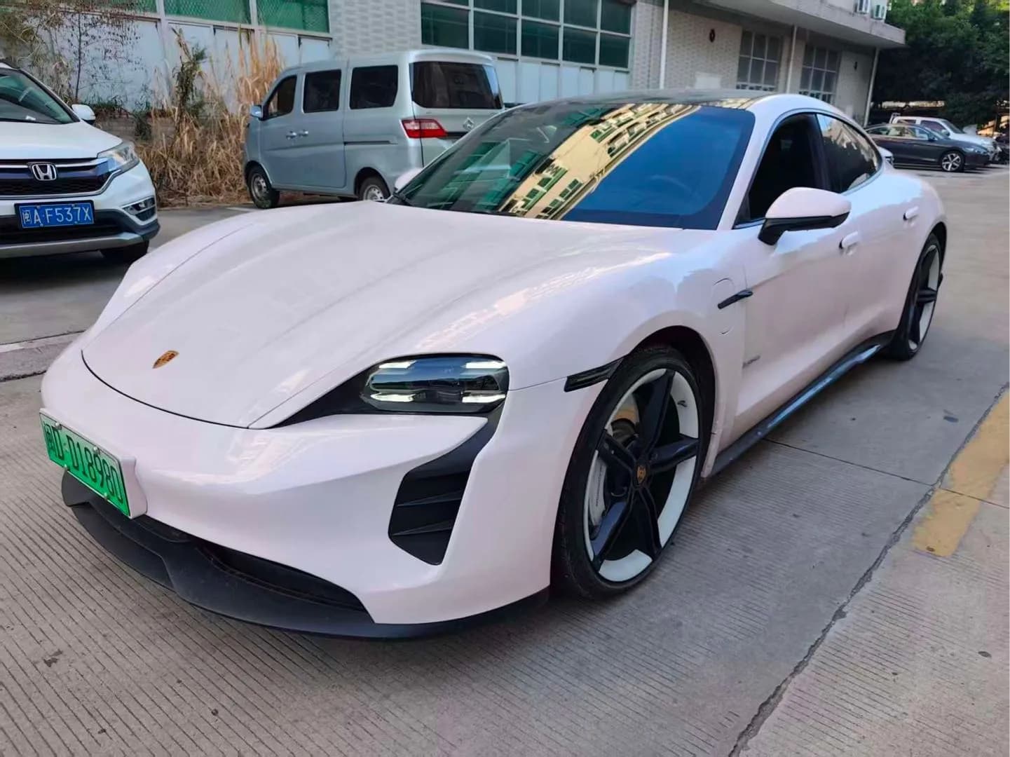 Porsche Taycan 2020
