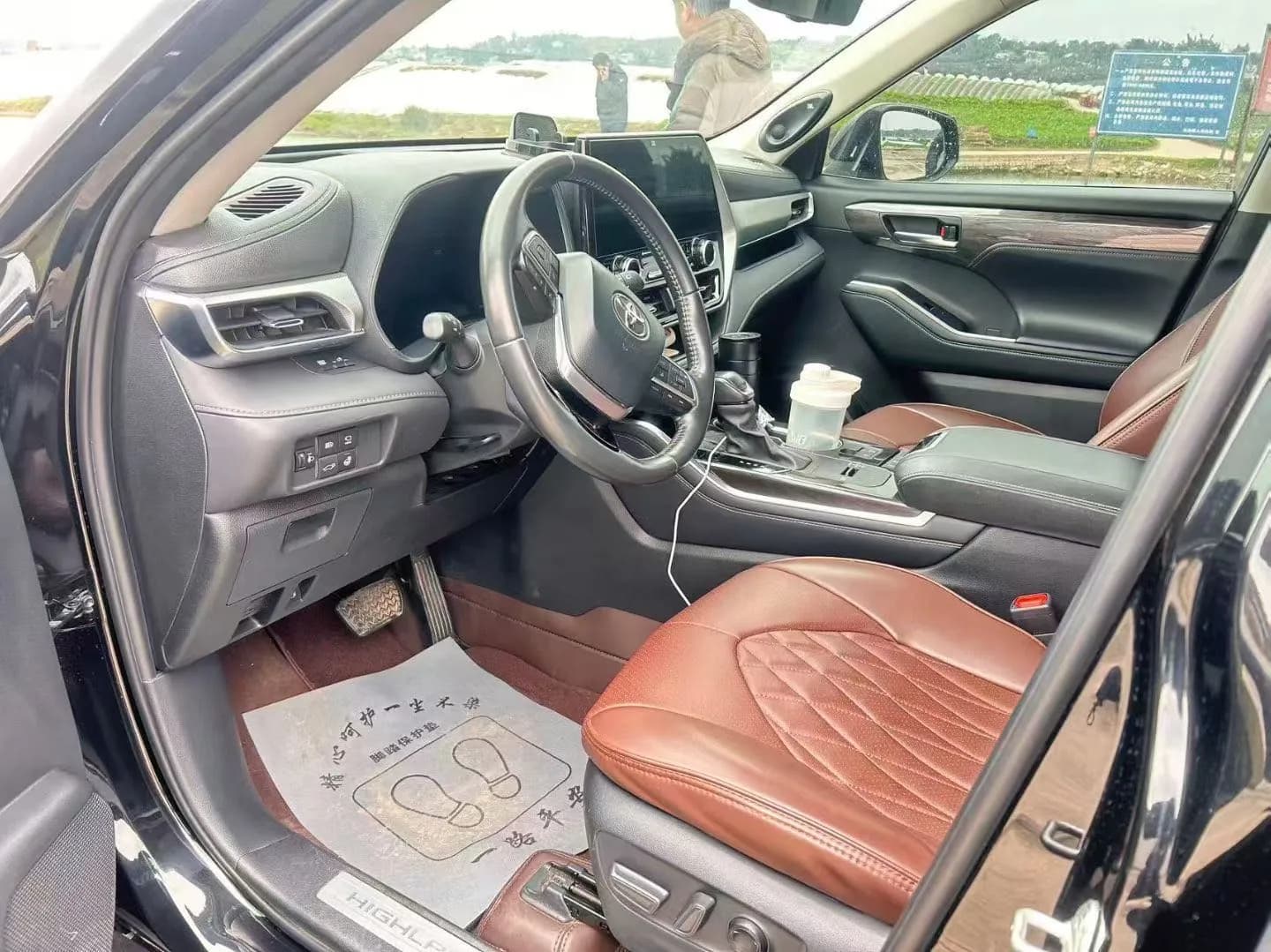 Toyota Highlander 2022 3
