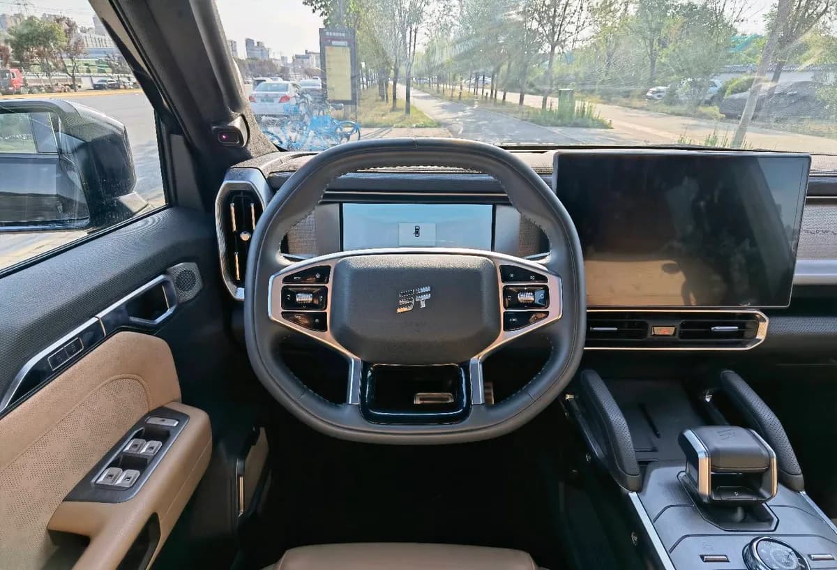 Jetour 2023 10