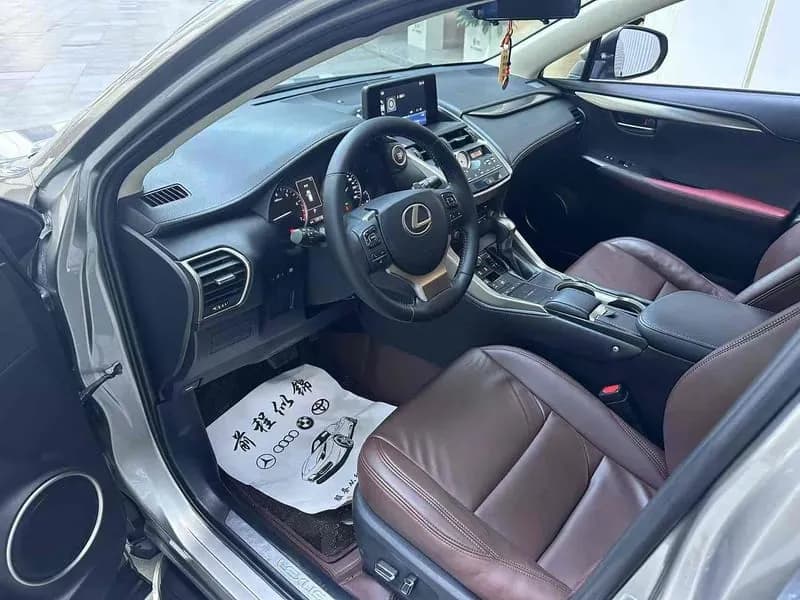 Lexus NX 2018 3