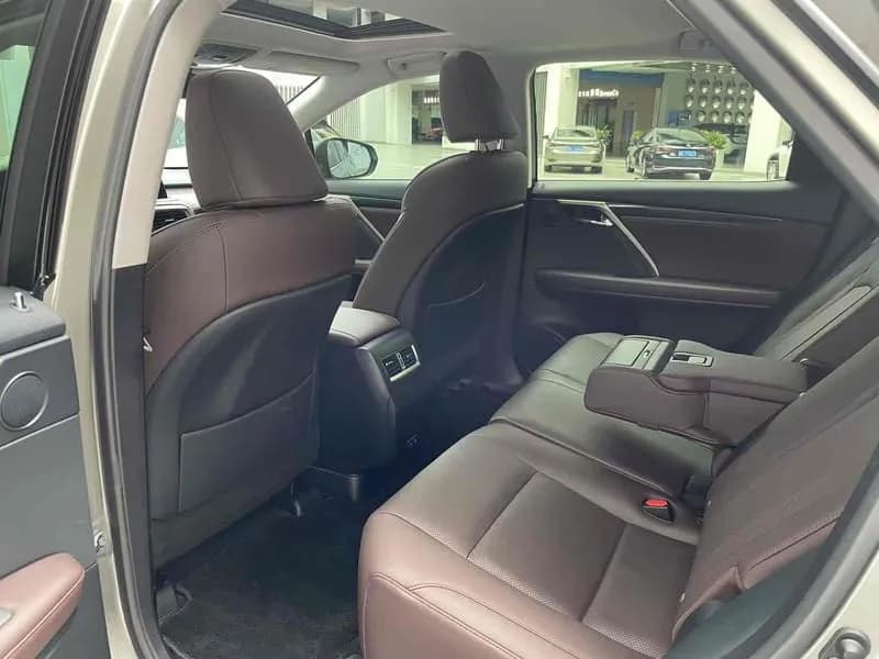 Lexus RX 2020 4