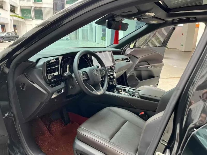 Lexus RX 2023 3