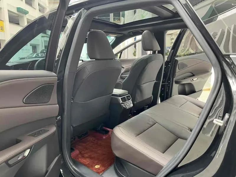 Lexus RX 2023 4