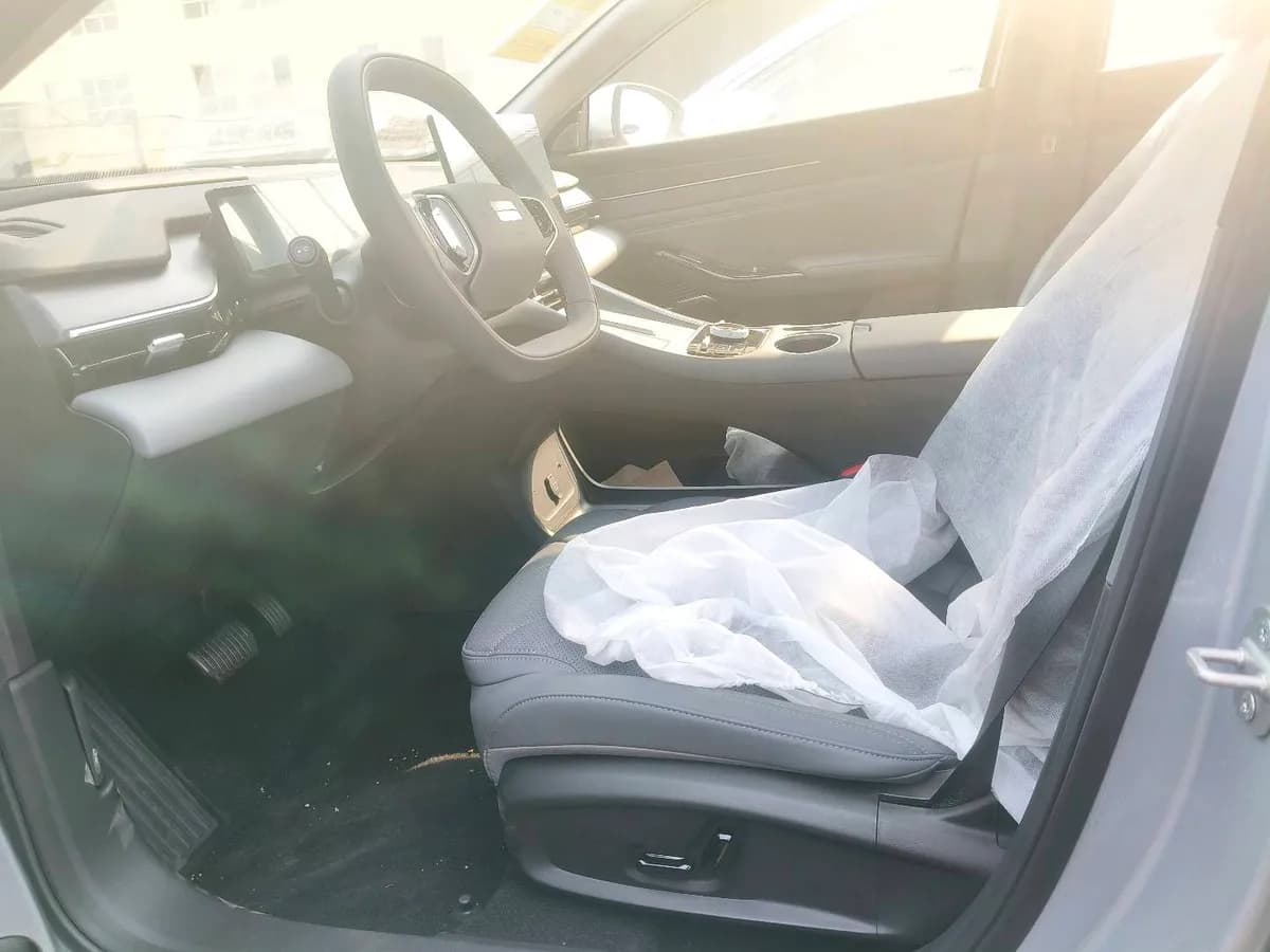 Geely Galaxy L6 2025 2