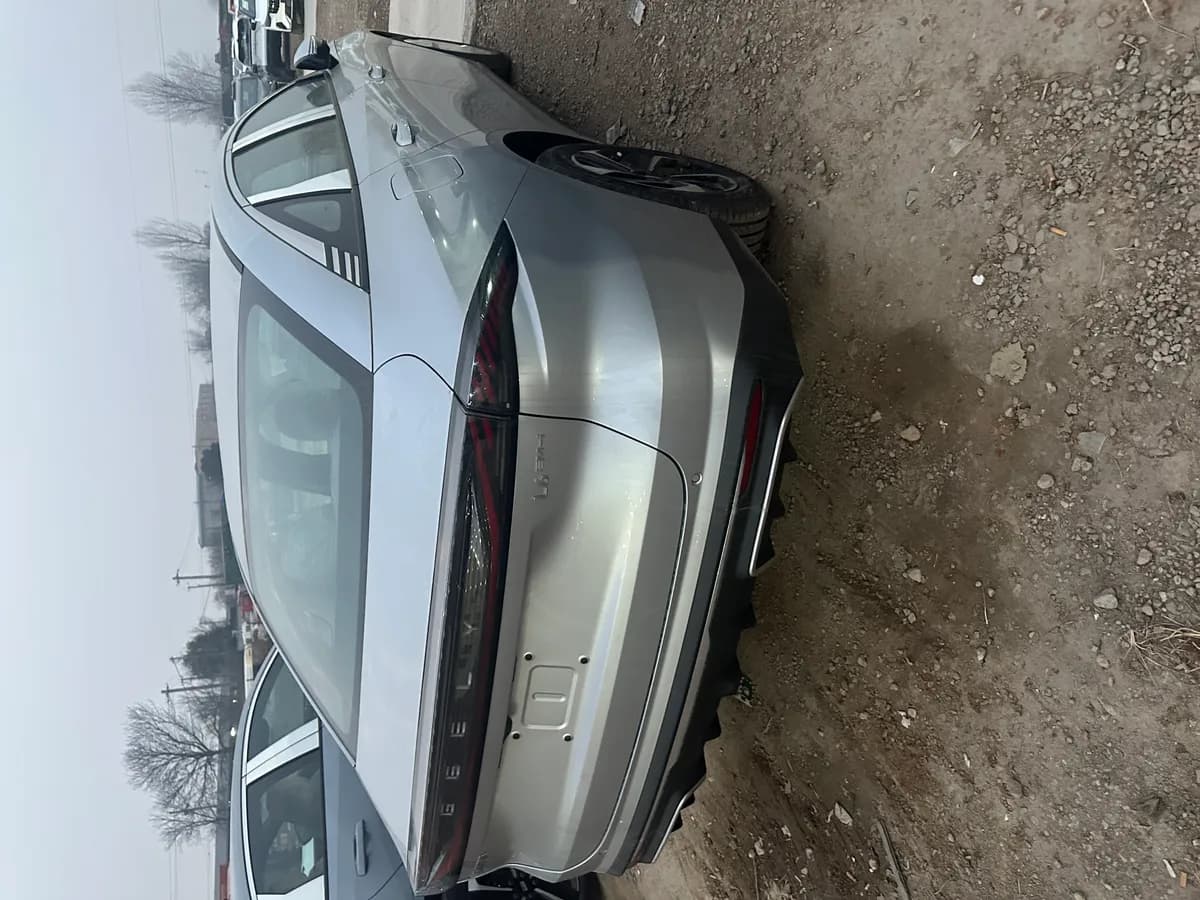 Geely Galaxy L6 2025 6