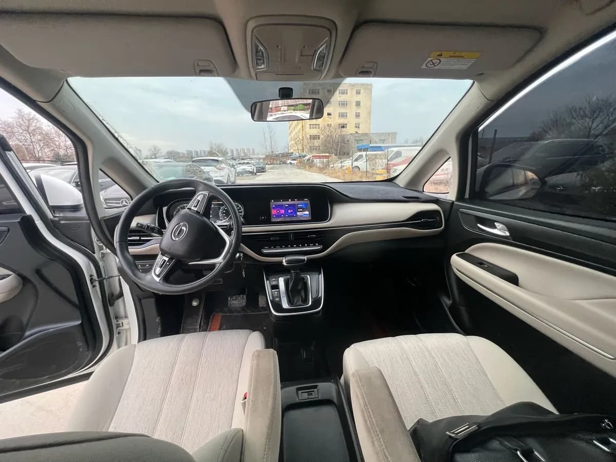 GAC Trumpchi M6 2021 10