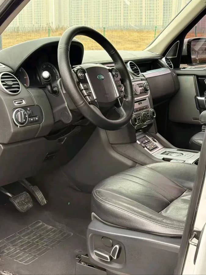 Land Rover Discovery 2014 5