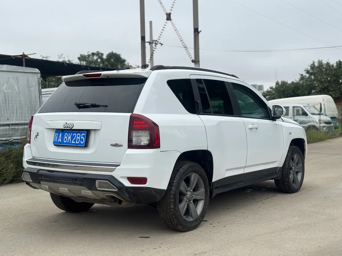 Jeep 2014 8