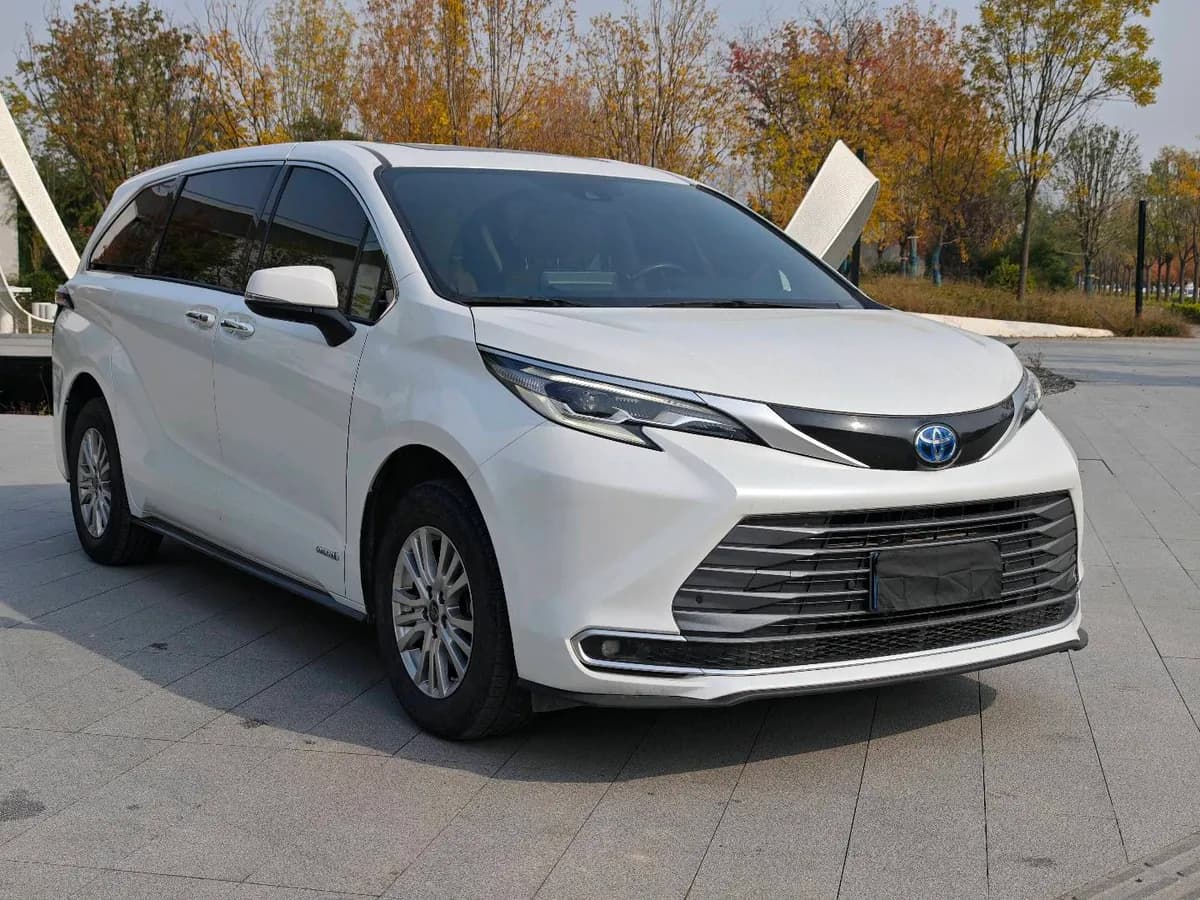 Toyota Sienna 2020 3