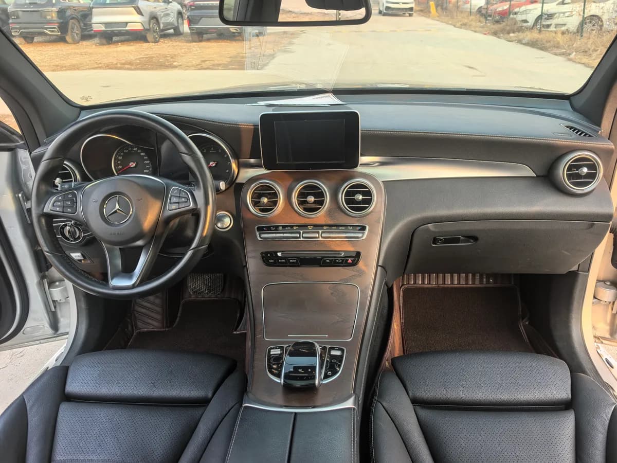 Mercedes-Benz GLC 2016 8