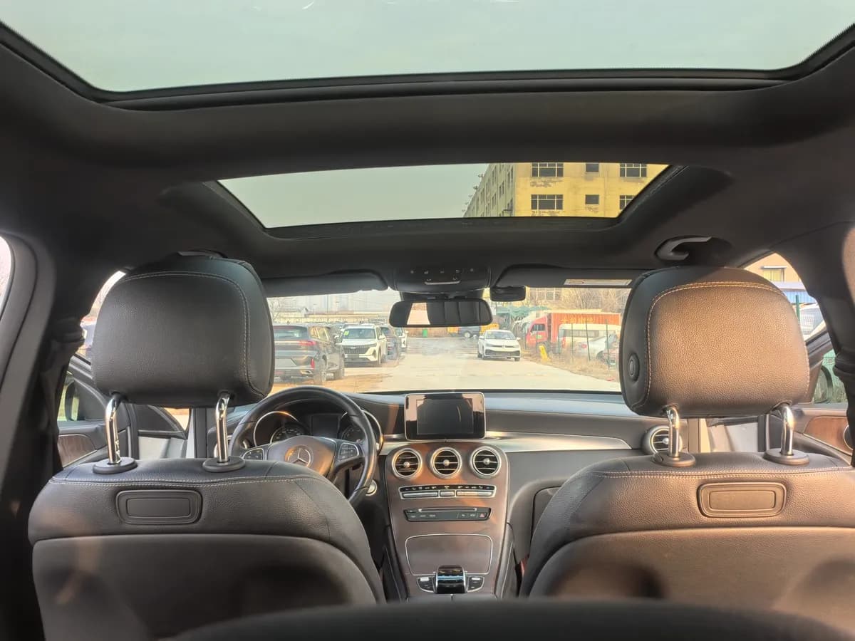 Mercedes-Benz GLC 2016 9
