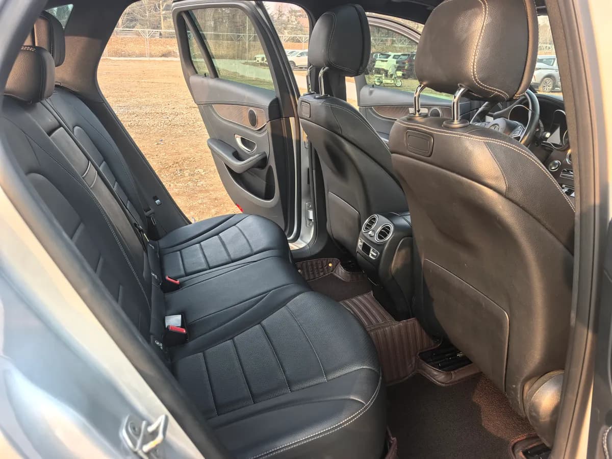 Mercedes-Benz GLC 2016 10