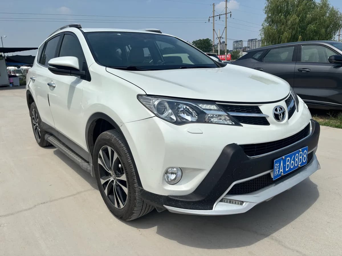 Toyota RAV4 2013 3