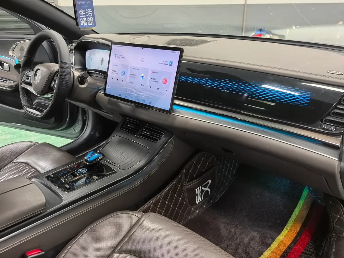 BYD Han 2022 8