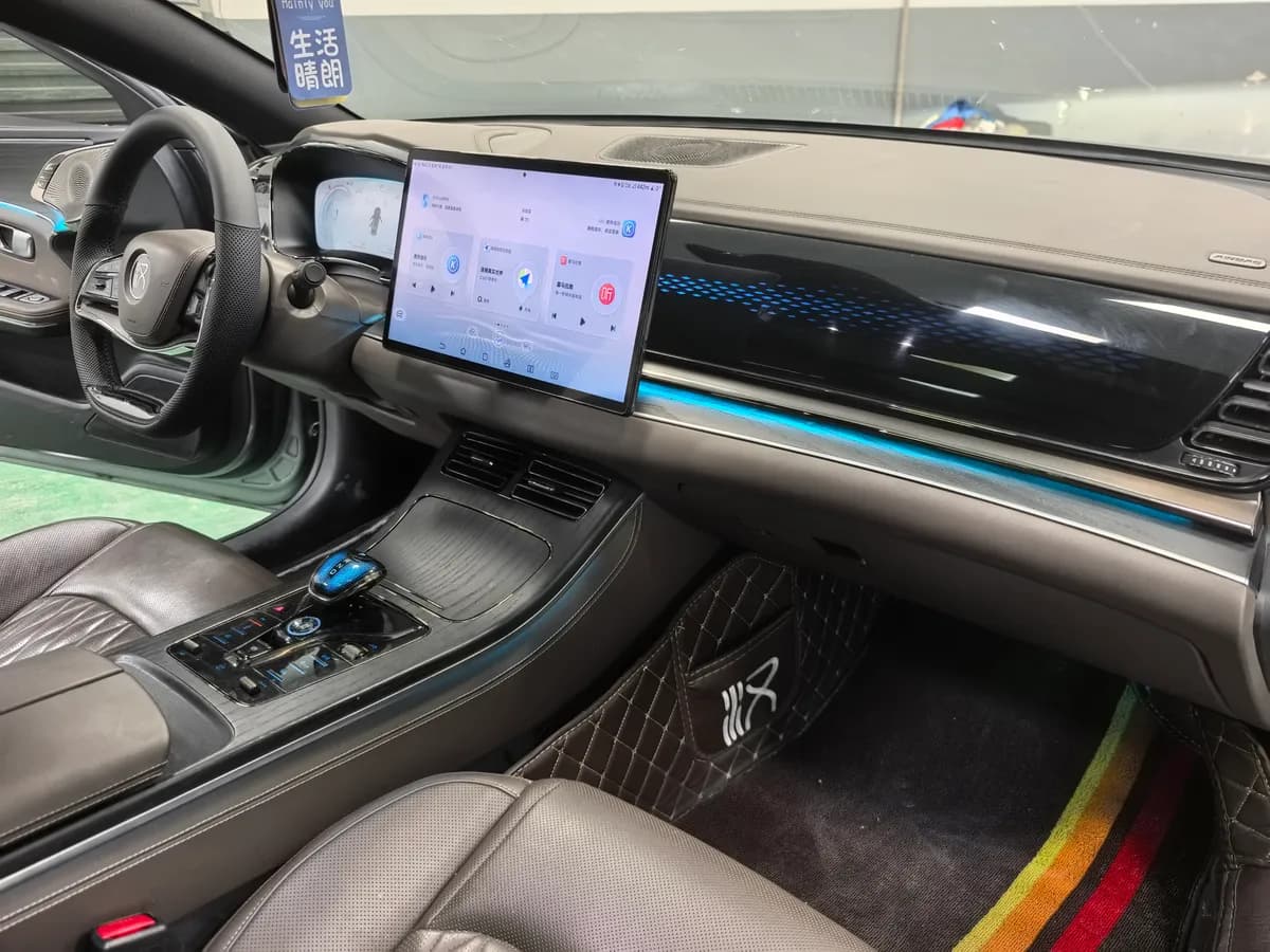 BYD Han 2022 10