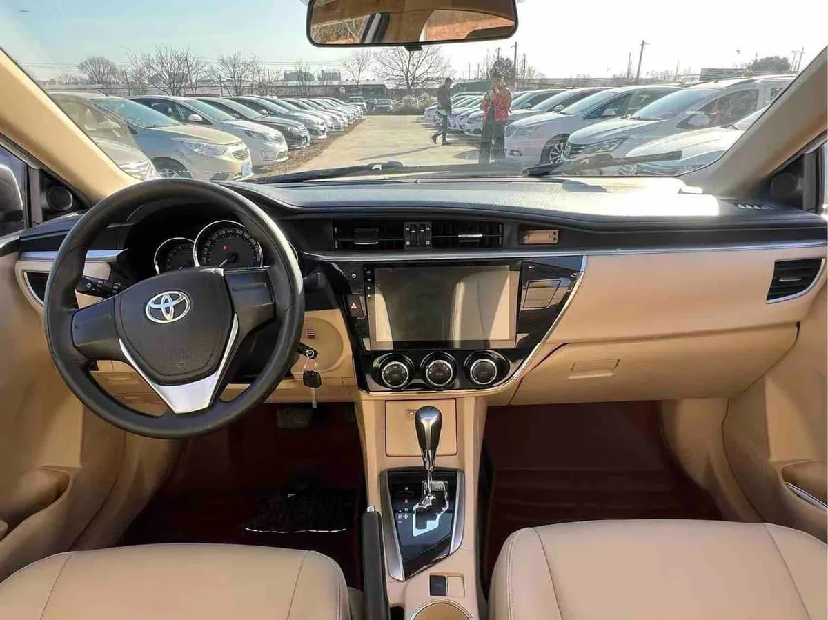 Toyota Corolla 2016 3