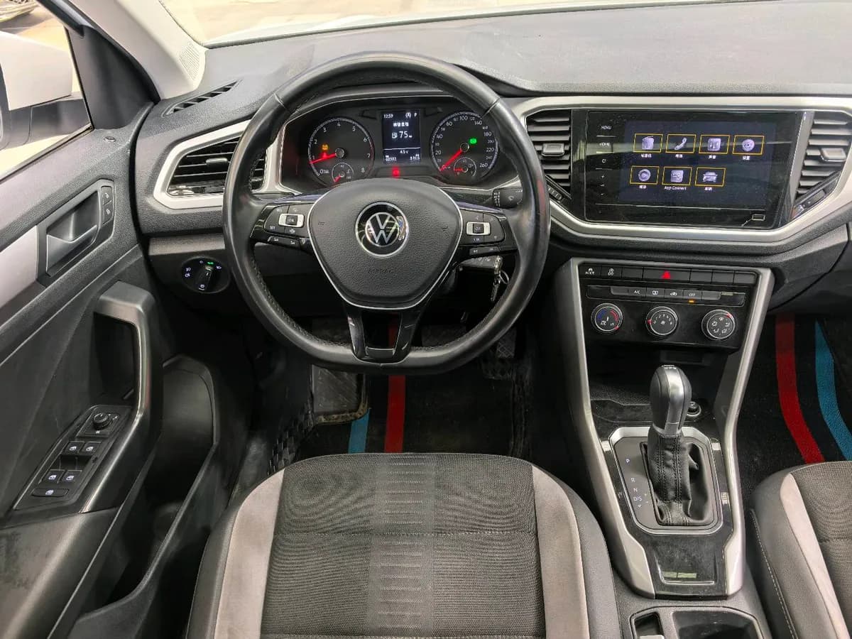 Volkswagen T-ROC 2021 6