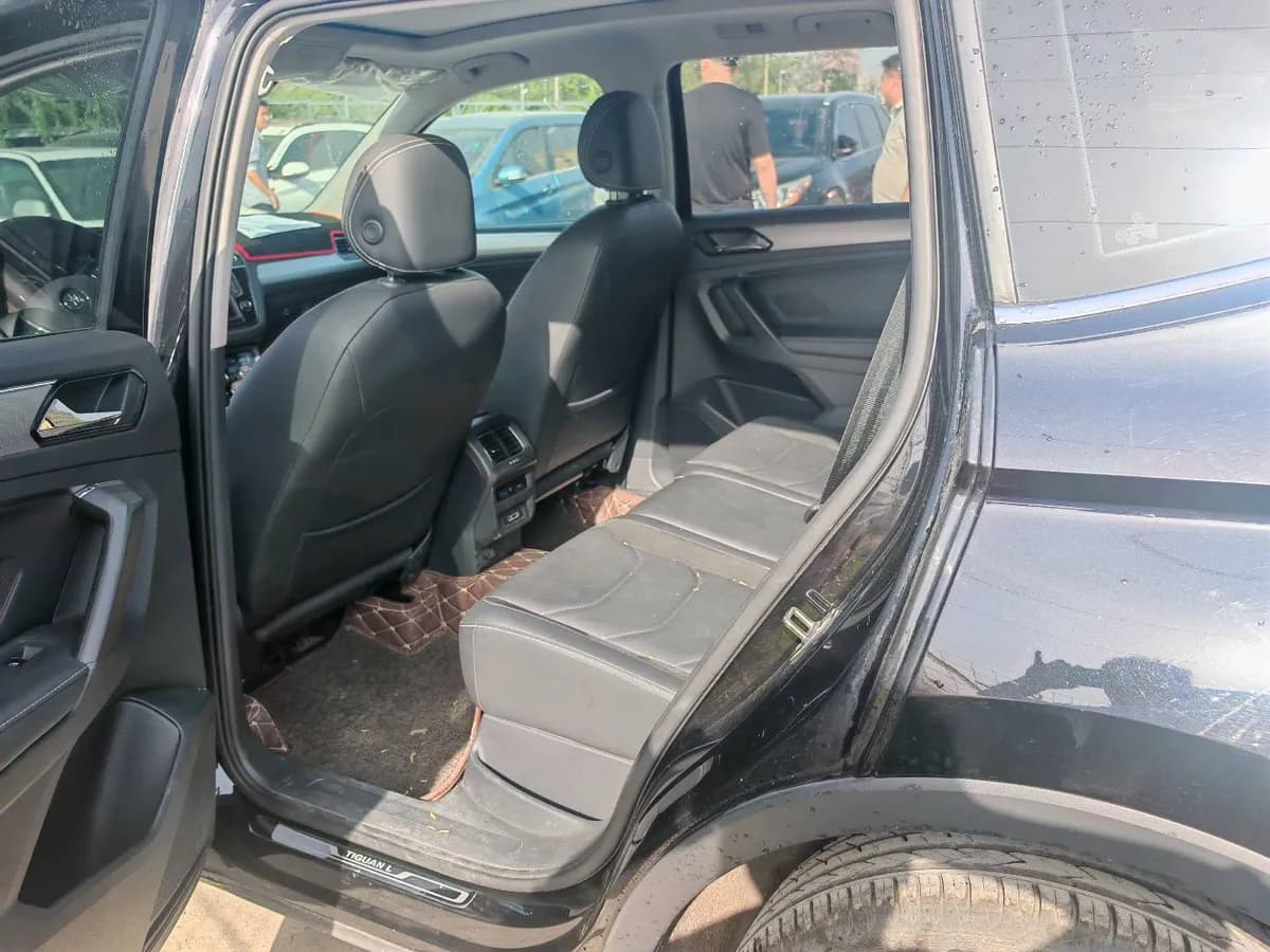Volkswagen Tiguan L 2017 6