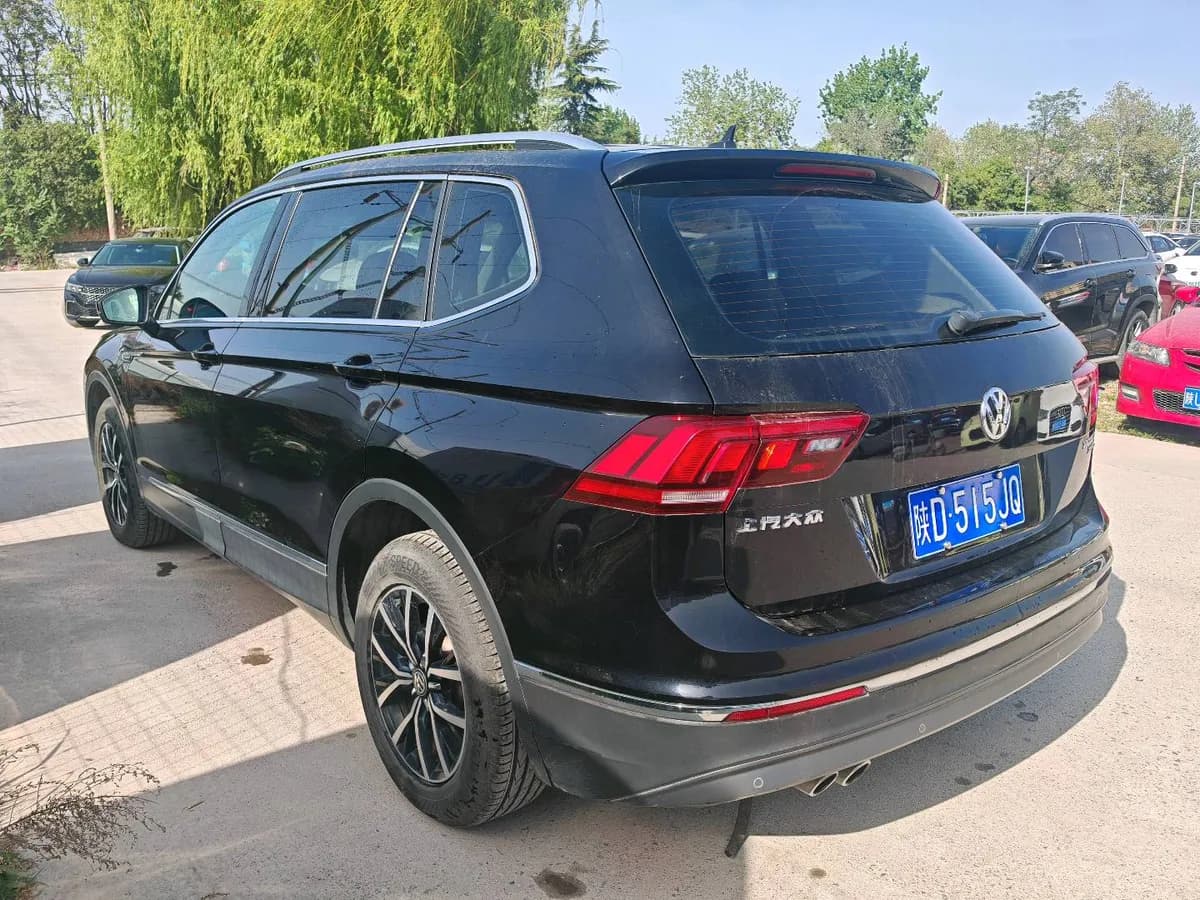 Volkswagen Tiguan L 2017 9