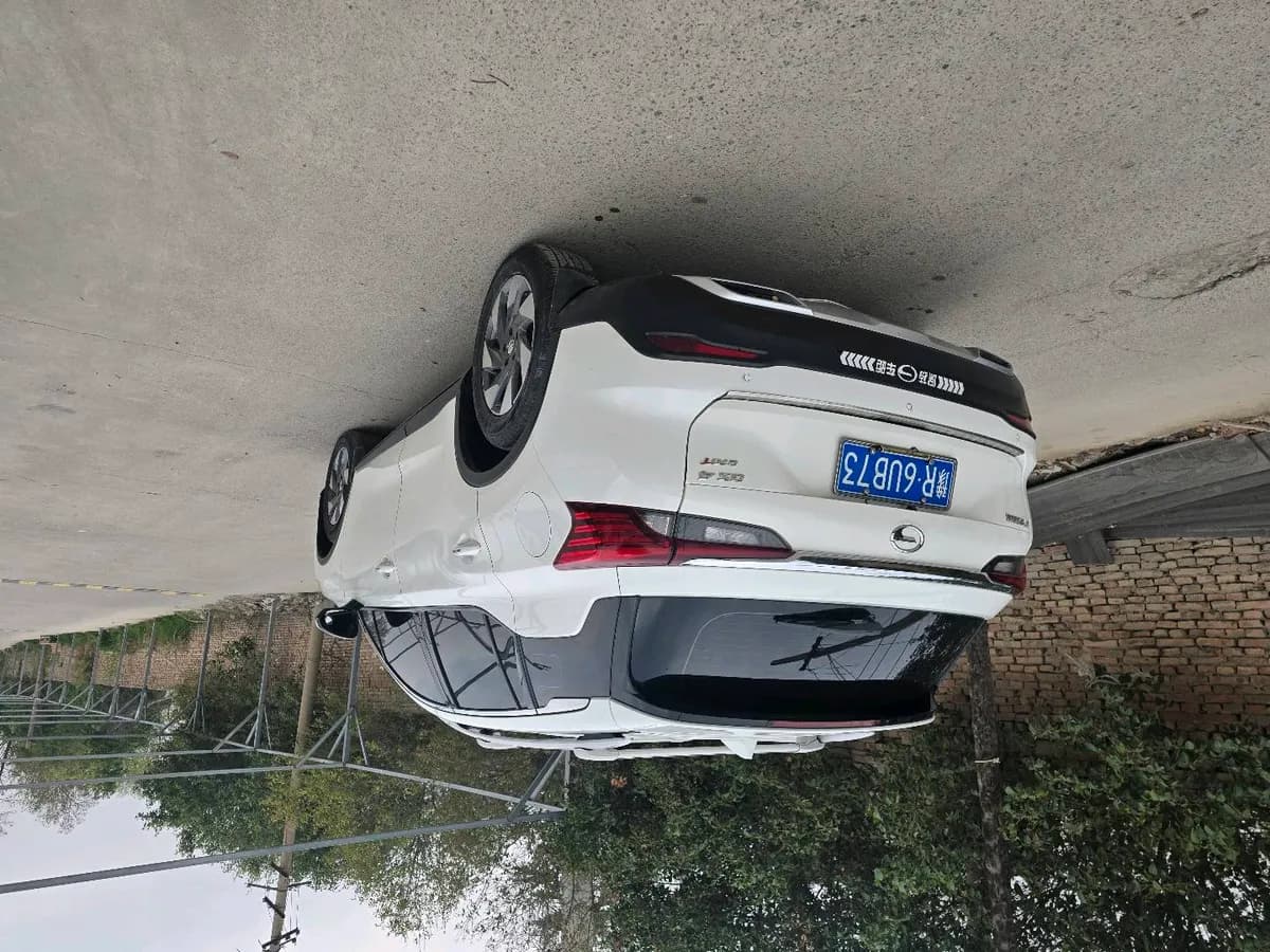 GAC Trumpchi GS3 2017 4