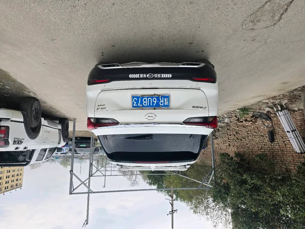 GAC Trumpchi GS3 2017 5