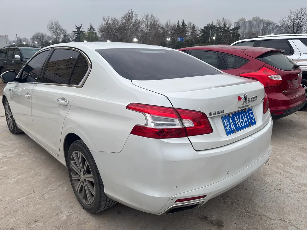 Peugeot 408 2018 4