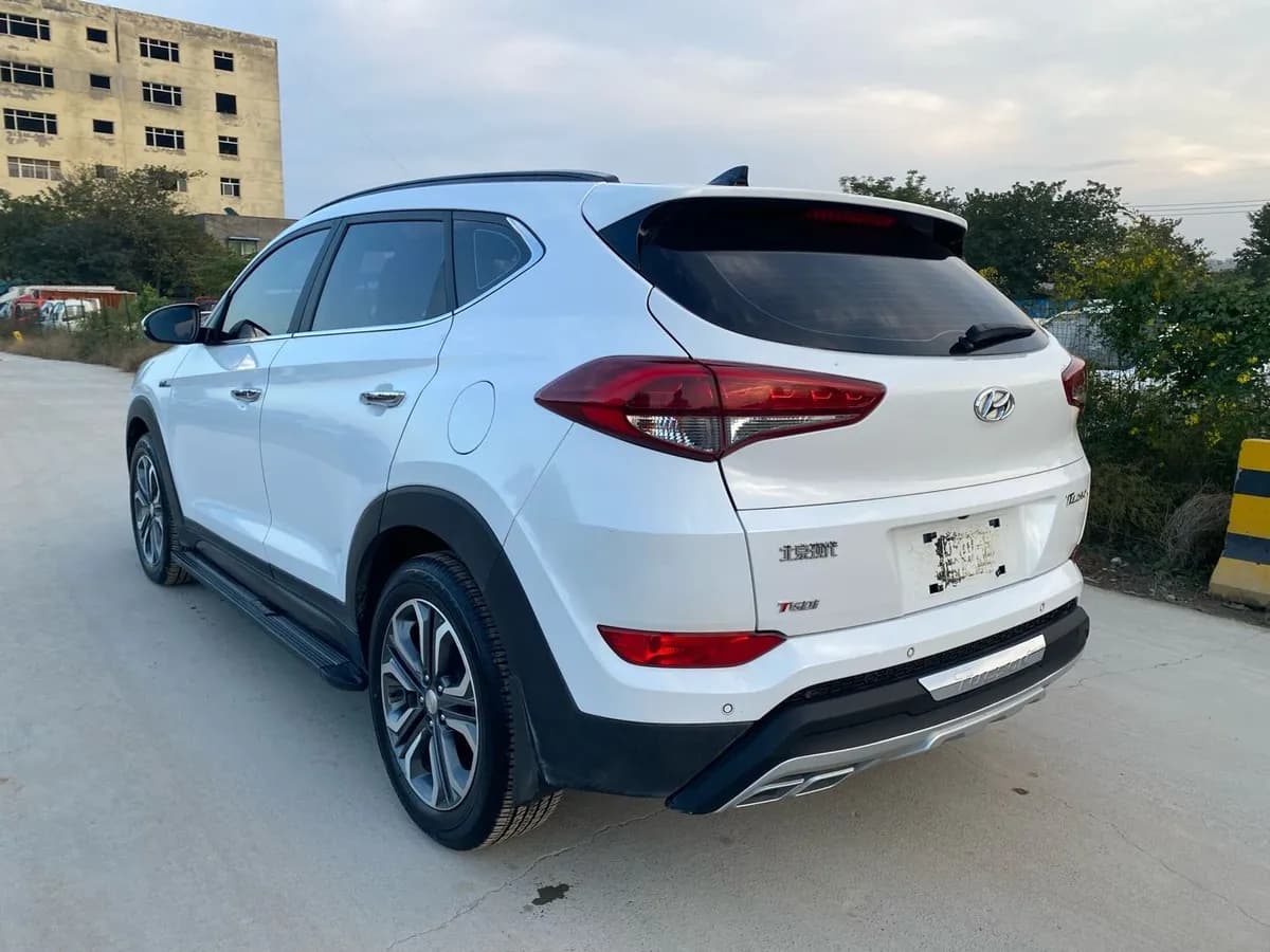 Hyundai Tucson 2015 8