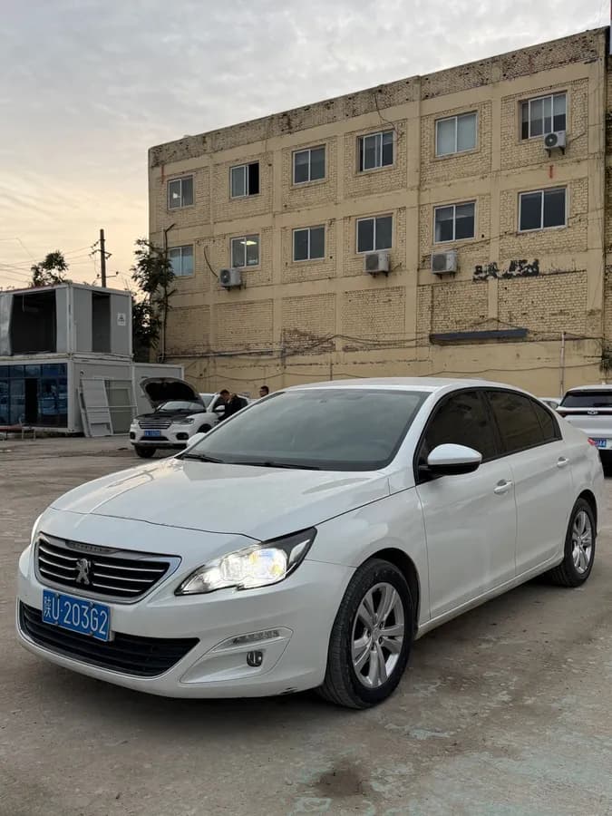 Peugeot 408 2014 3
