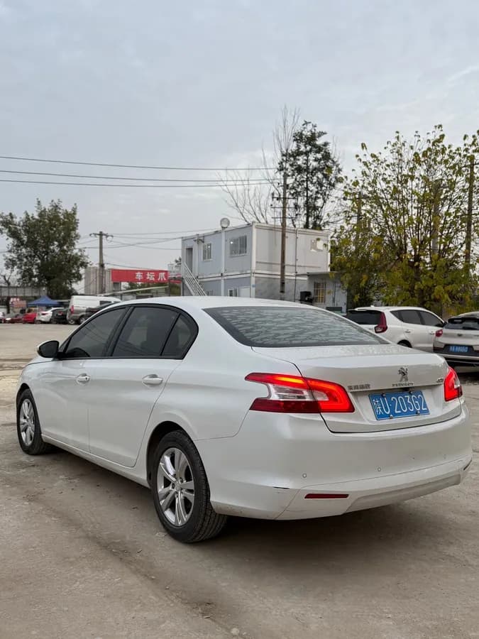 Peugeot 408 2014 4
