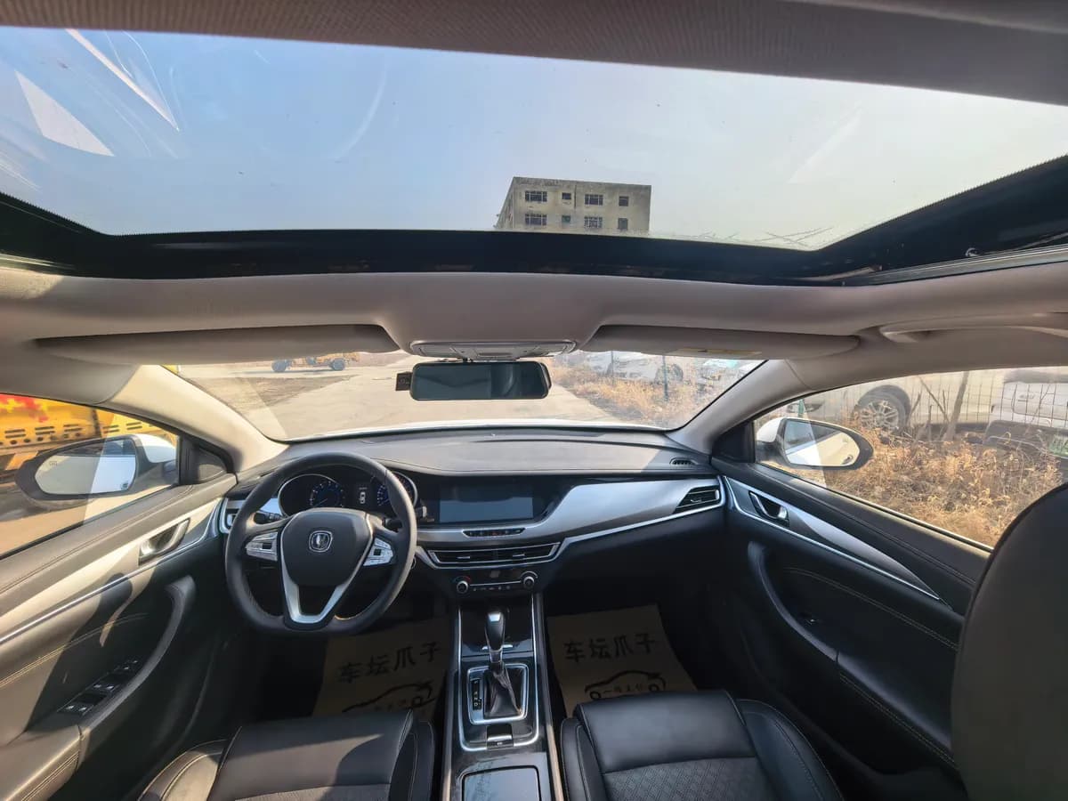 Changan Eado 2019 6