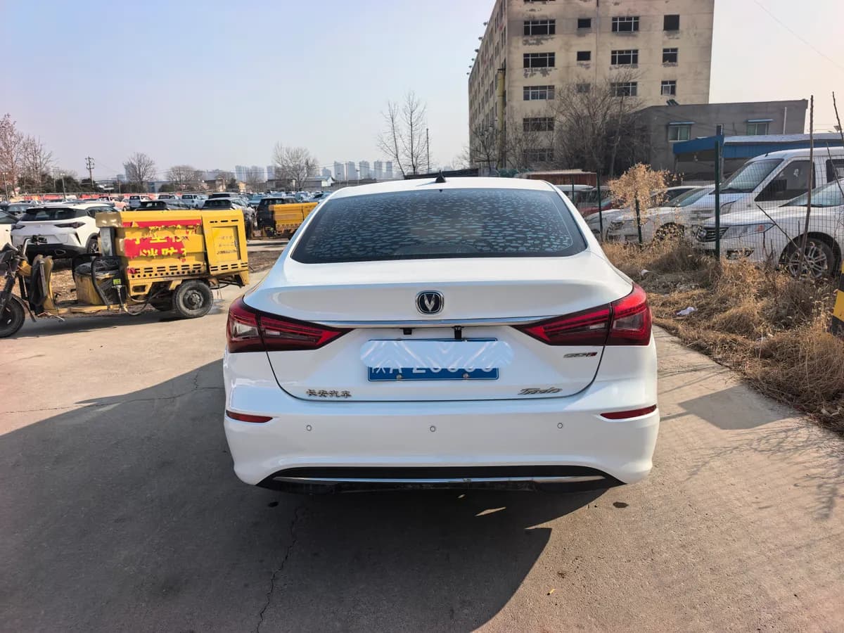 Changan Eado 2019 8