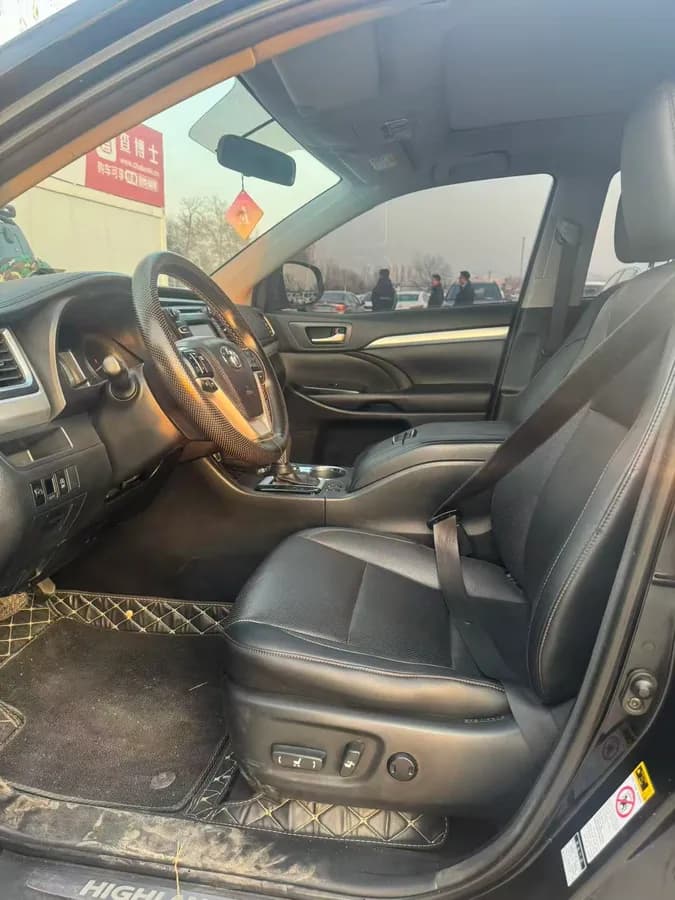 Toyota Highlander 2015 4