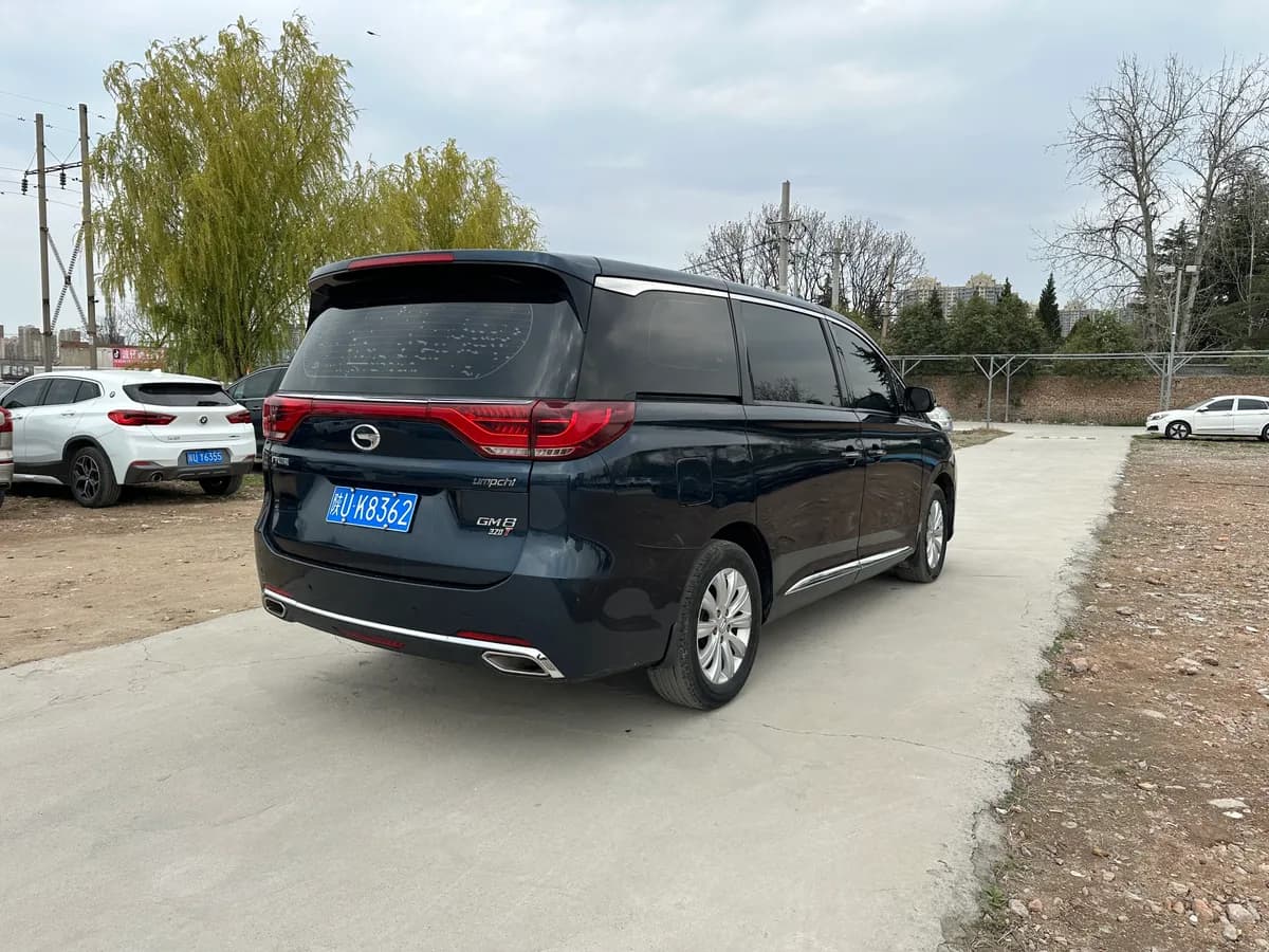 GAC Trumpchi M8 2018 4