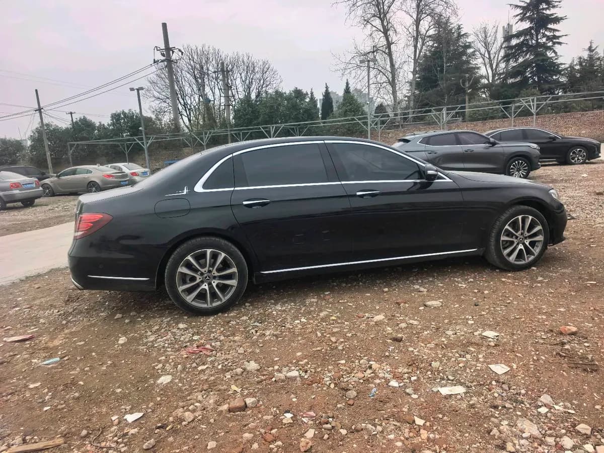 Mercedes-Benz EQB 2022 5