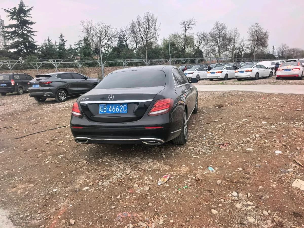 Mercedes-Benz EQB 2022 7