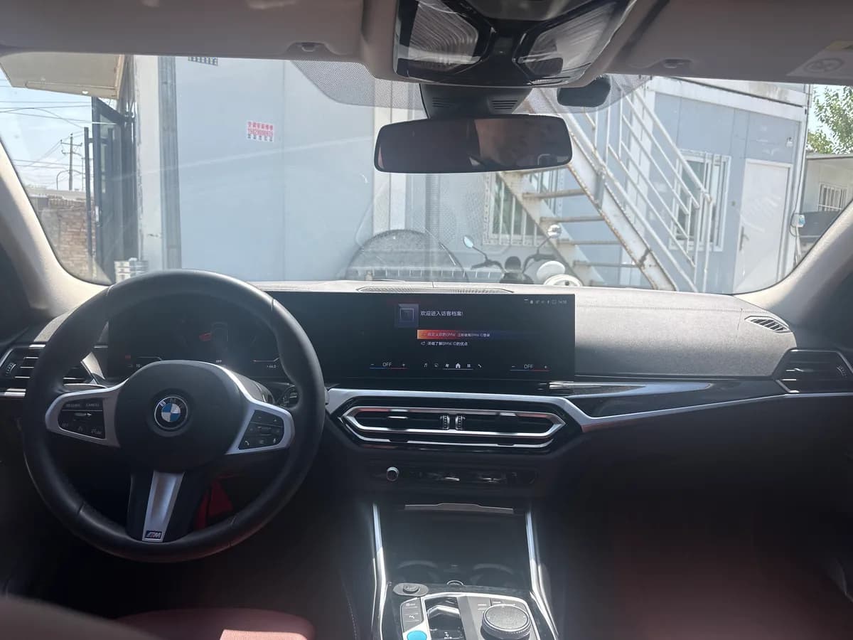BMW i3 2024 eDrive 35 L 8