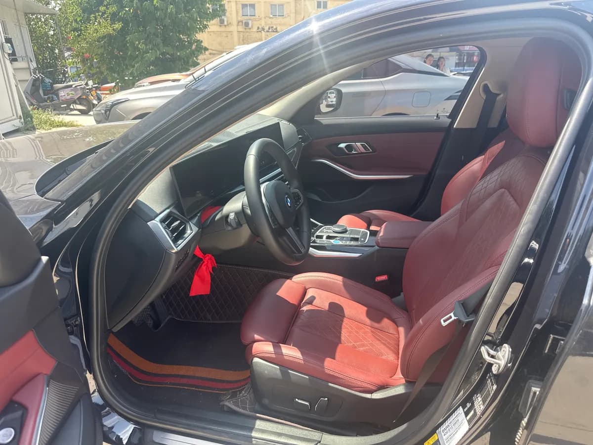 BMW i3 2024 eDrive 35 L 9