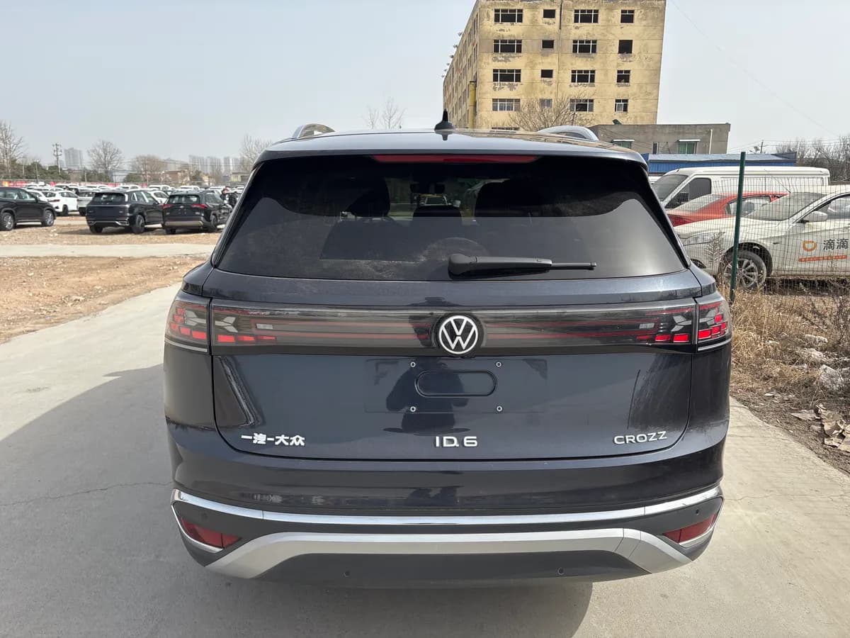 Volkswagen ID.6 CROZZ 2021 PRO 5